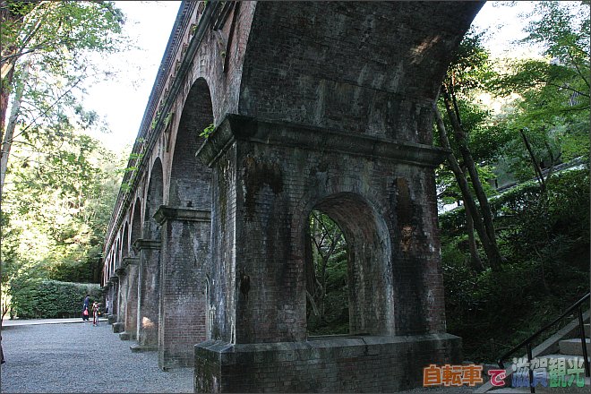 南禅寺の有名な琵琶湖疏水の水路閣