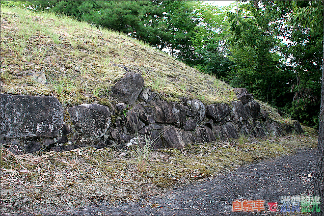 山崎山城跡の石垣