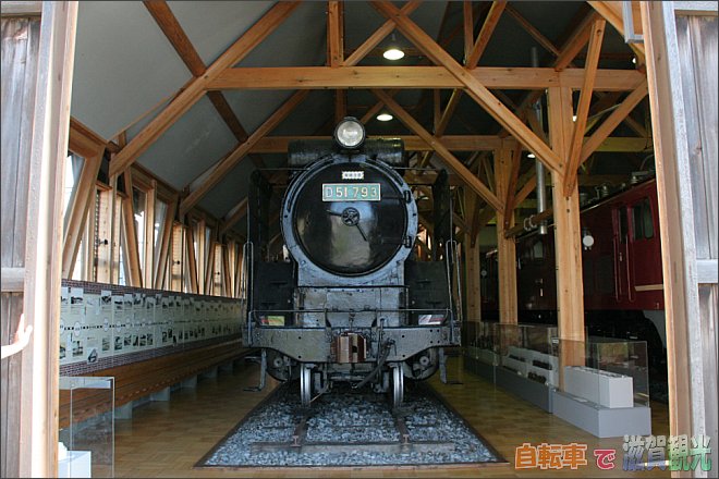 D51形蒸気機関車