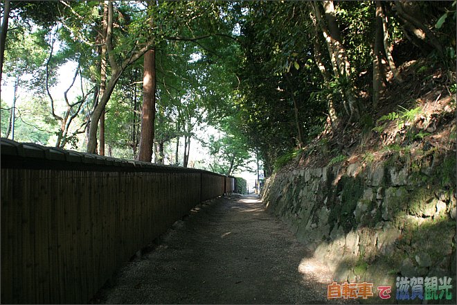 坂本の石垣と小道